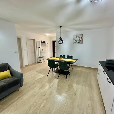 Marijan & Marija Apartamento