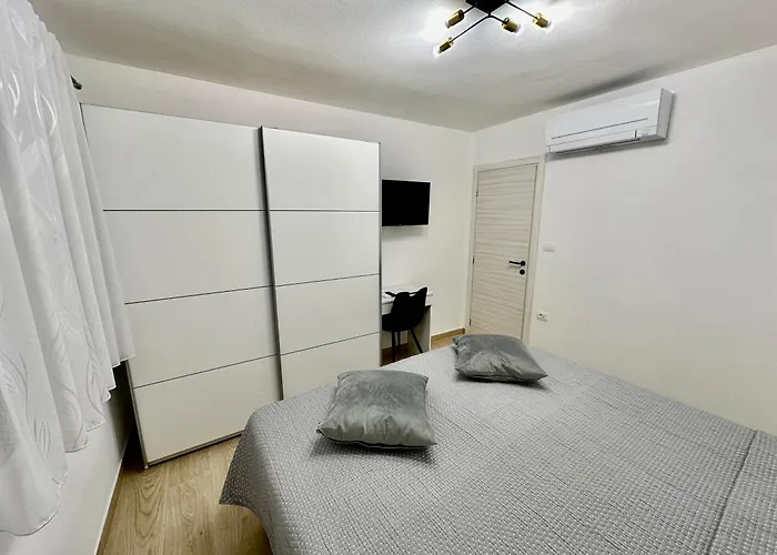 Apartment Marijan & Marija