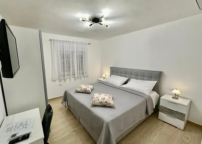 Apartment Marijan & Marija Bale