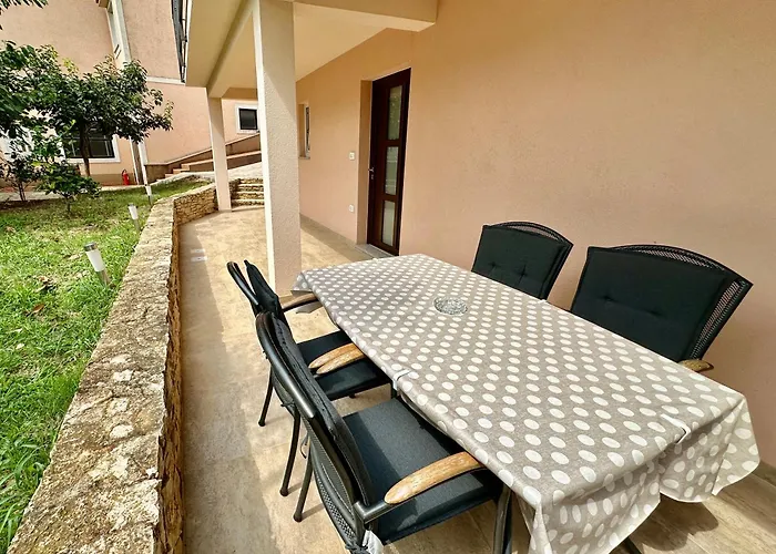 Apartment Marijan & Marija Bale