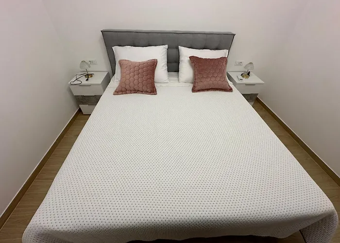 Marijan & Marija Apartman Bale